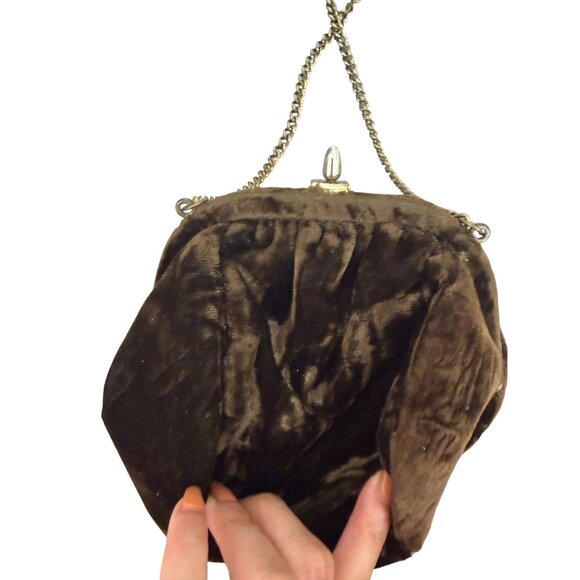 VINTAGE 1960'S Brown Velvet Kisslock Gold Chain Cocktail Bag - Picture 5 of 7